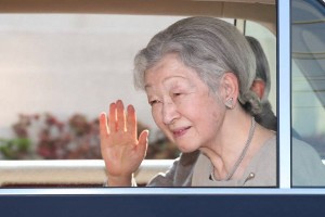 日本老皇后美智子进行了早期乳腺癌手术