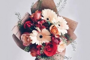 今日教师节祝天下老师节日快乐！