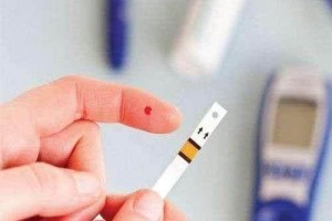 苦瓜和秋葵里含类胰岛素物质可以降血糖辟谣糖友别再上当