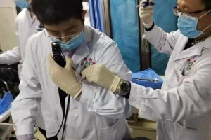 你没想到咱们现已做到——无痛无麻醉内镜下胸腔异物取出术