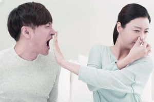 胃癌前期不疼不痒一旦身体3处发臭可能是你的胃在求救