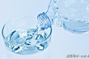 专心提示你警觉这些喝水的误区