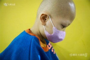 男童患病花掉北漂爸爸妈妈十年积储现在为保命或损失悉数生育能力