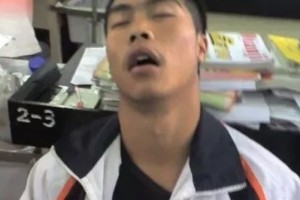 分明睡得很早第二天仍是犯困原来如此难怪越睡越累学生党别不信