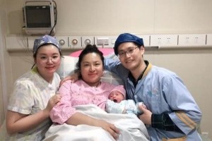 你们是最好的新年礼物元旦宝宝欢迎来到这样一个国际
