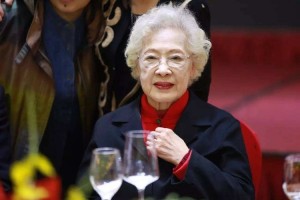 97岁的女神此6个摄生诀窍让曾患癌的她仍然美丽