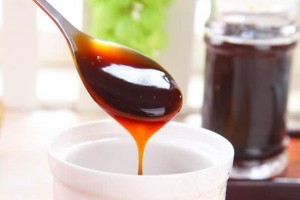 蚝油里边都是味精吃多了会致癌真实要注意的是放蚝油的时刻