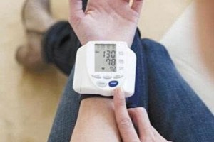 医师提示血压高的人5样东西最好别碰第三个再喜爱也要戒掉