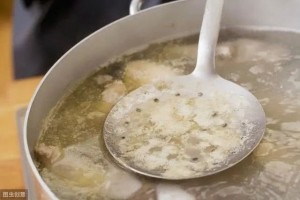 试验证明肉汤的浮沫嘌呤不高不会导致痛风但这5种食物肯定会